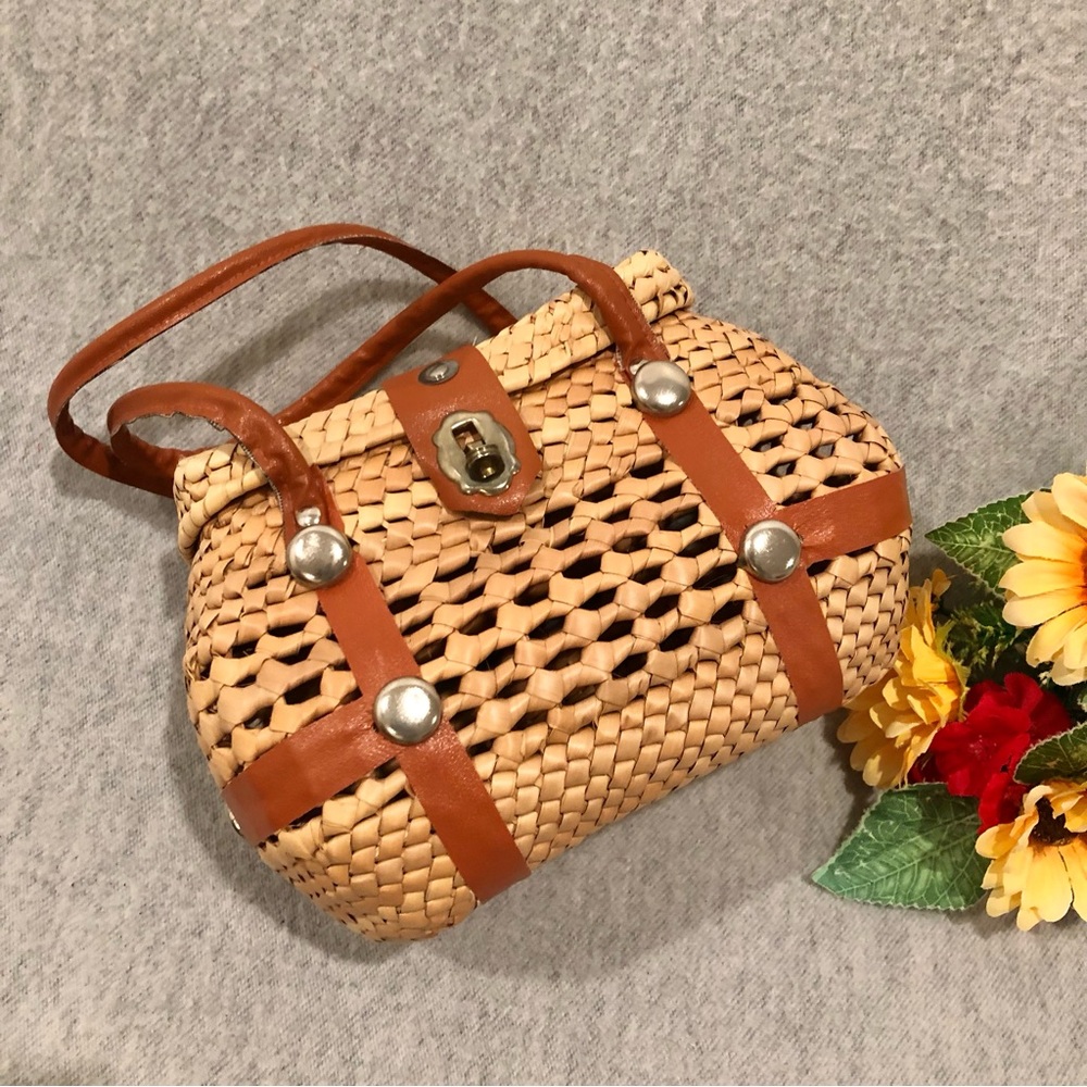 NWOT - Tan Woven Straw Handbag with Decorative Silver Grommets & Brown Trim